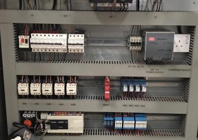 Machine control circuit installation