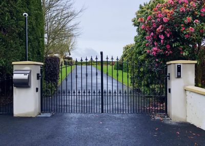 Twin leaf automated gate and intercom system installation