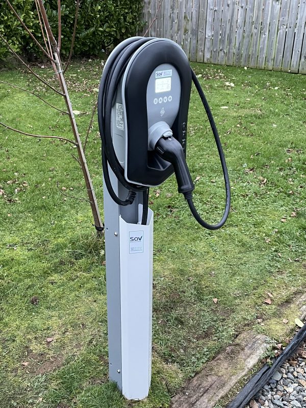 7.2kWh EV charger installation with load balancing. Provision for future integration with renewable energy sources